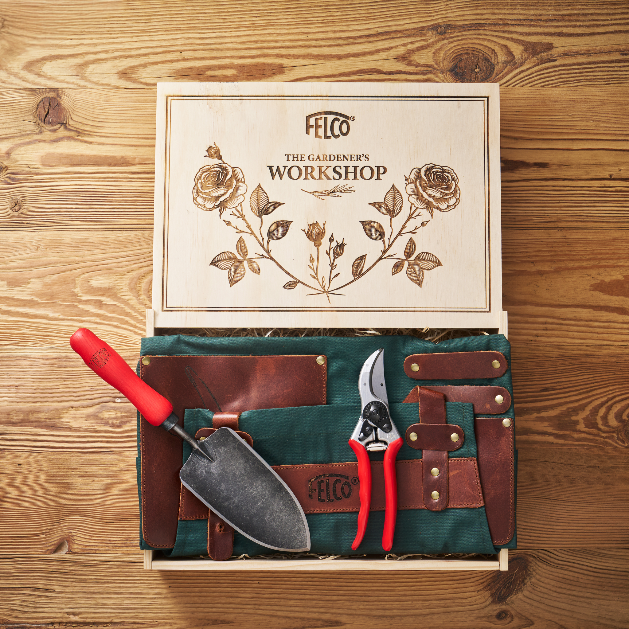 felco-935-d-coffret-jardin-s-cateur-felco-2-truelle-401-tablier-490 image 2
