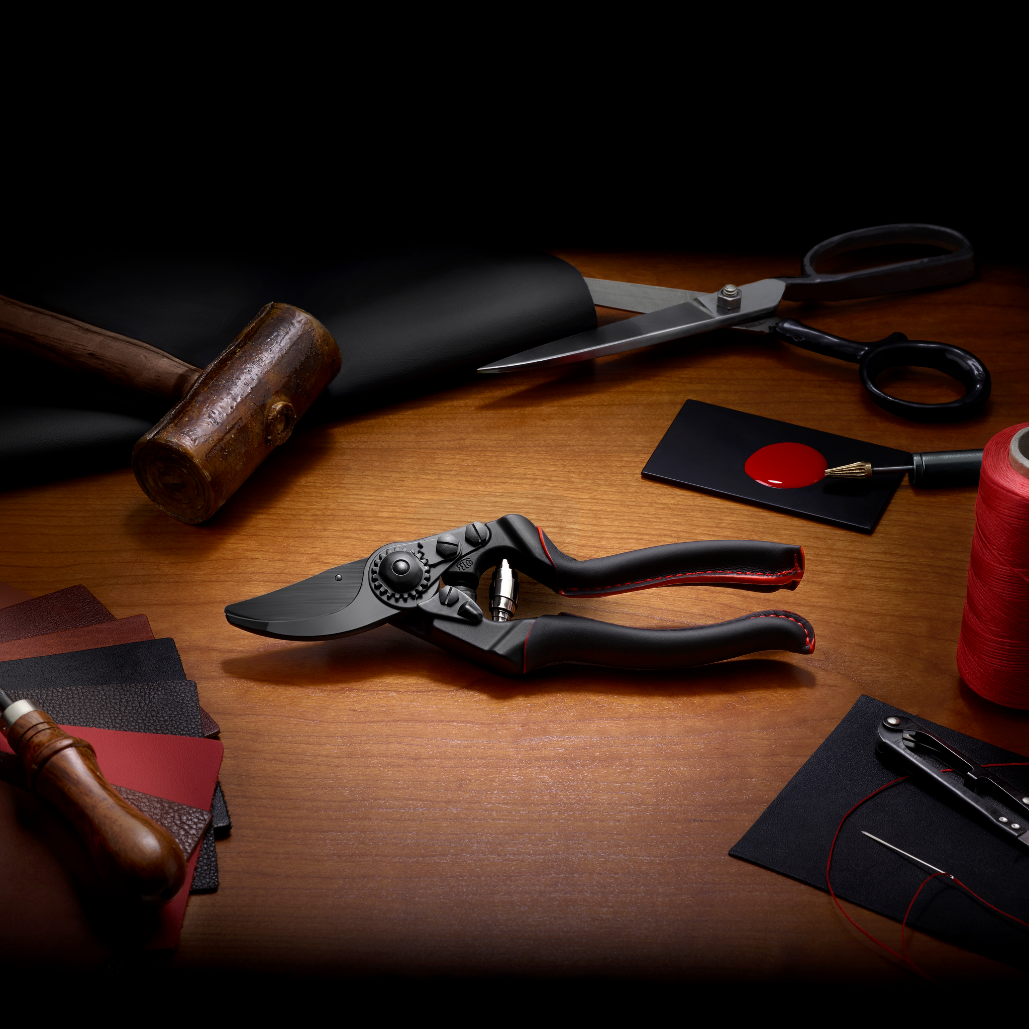 felco-8-premium-se-s-cateur-une-main-droitier-dition-sp-ciale image 3